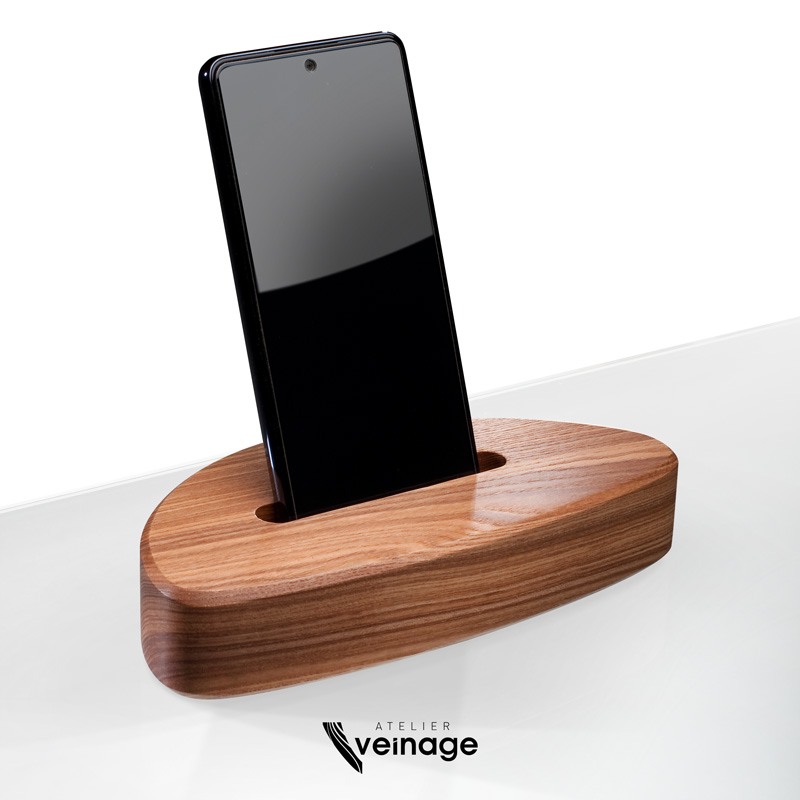 Support de téléphone en bois de frêne - Design Atelier Veinage